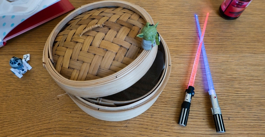 The lightsabers chopsticks